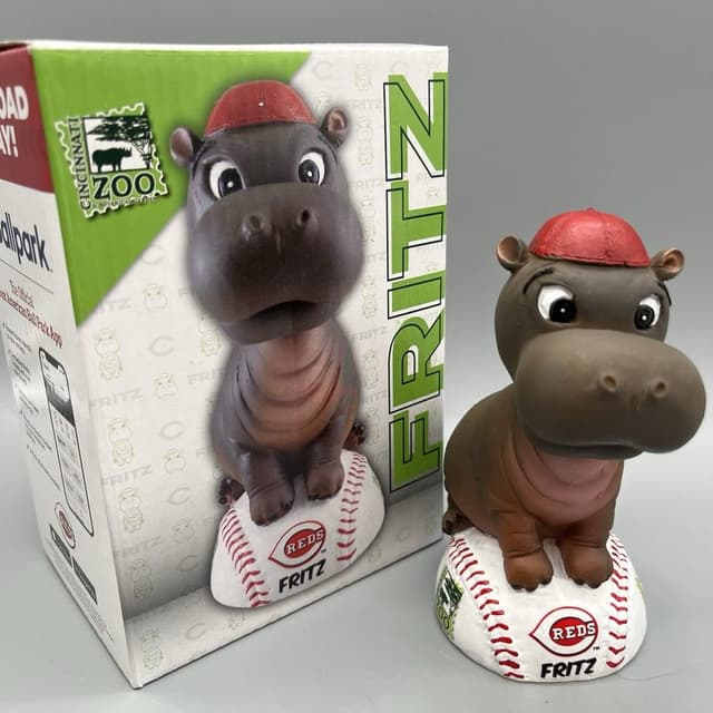 Hippo bobblehead