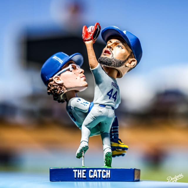 Kiké Hernández, Andy Pages bobblehead