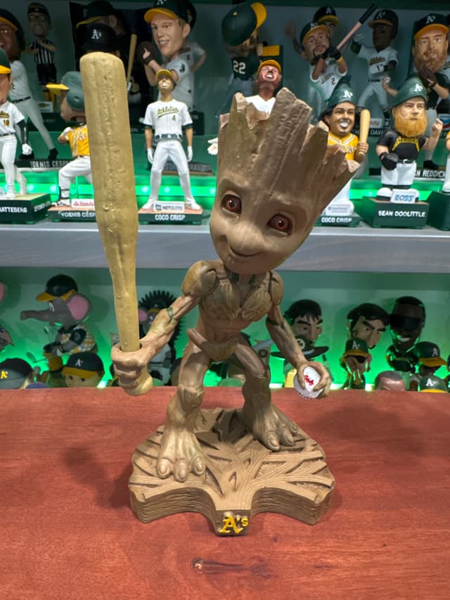Groot bobblehead